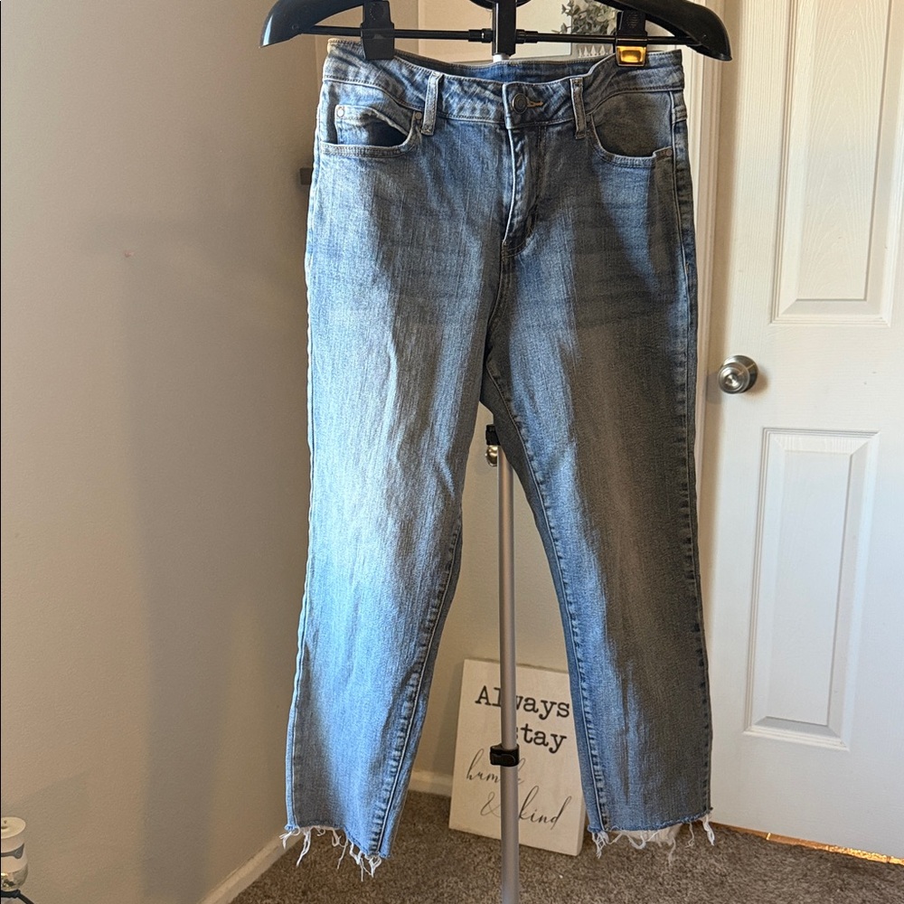 Grace & Lace Light Wash Cropped Ankle Jeans with Raw Hem